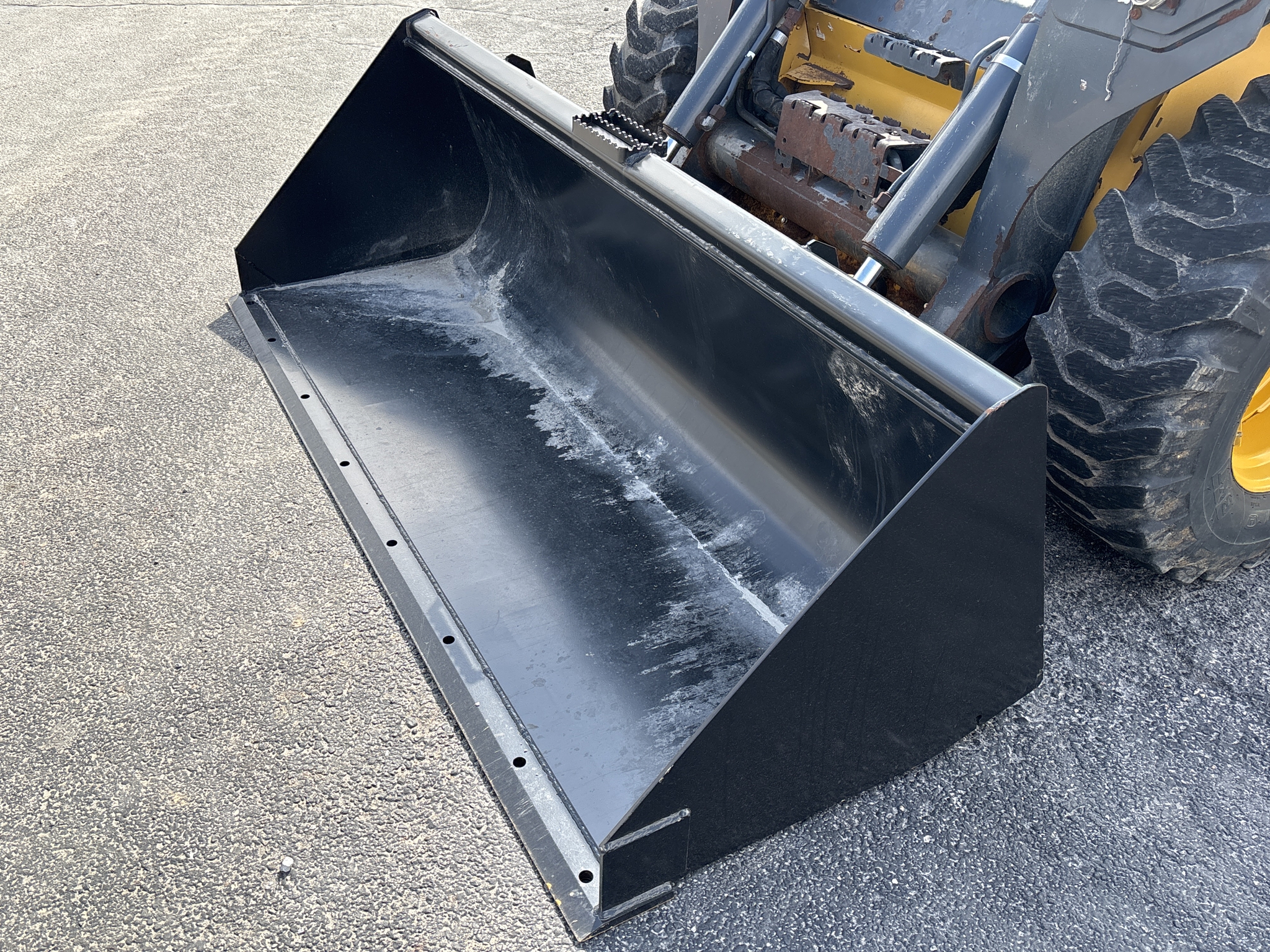 Used 2019 John Deere 330G Skid Steer Loaders at Koenig Equipment in Richmond, IN - PhotoXL10