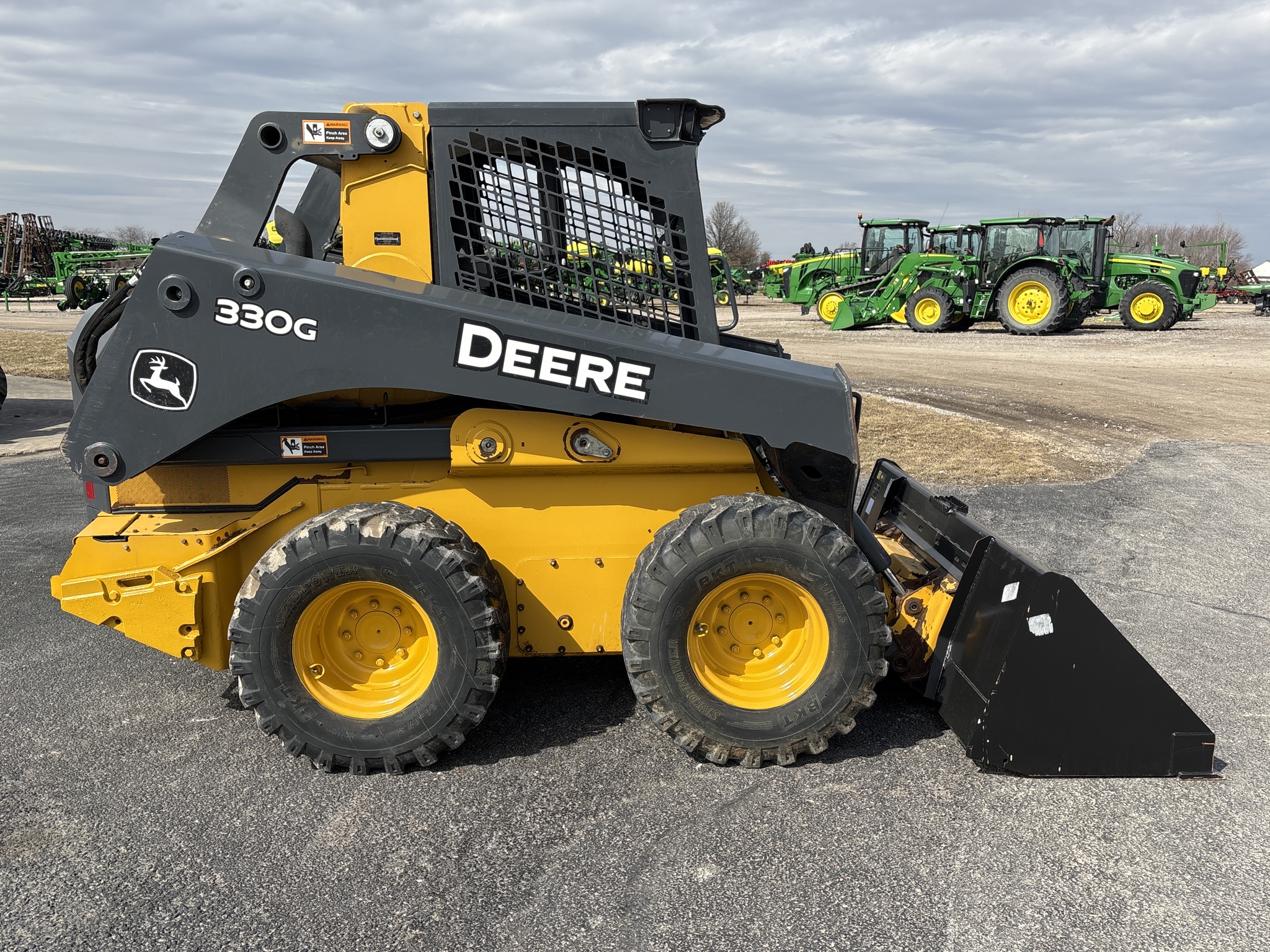 Used 2019 John Deere 330G Skid Steer Loaders at Koenig Equipment in Richmond, IN - PhotoXL5