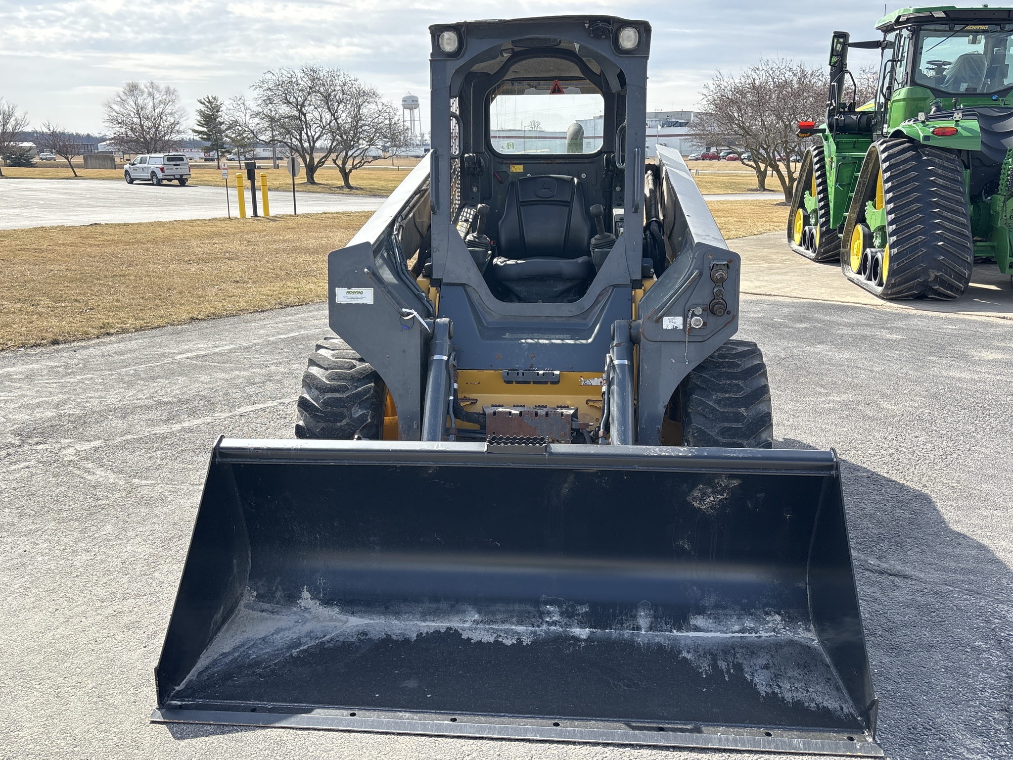 Used 2019 John Deere 330G Skid Steer Loaders at Koenig Equipment in Richmond, IN - PhotoXL7