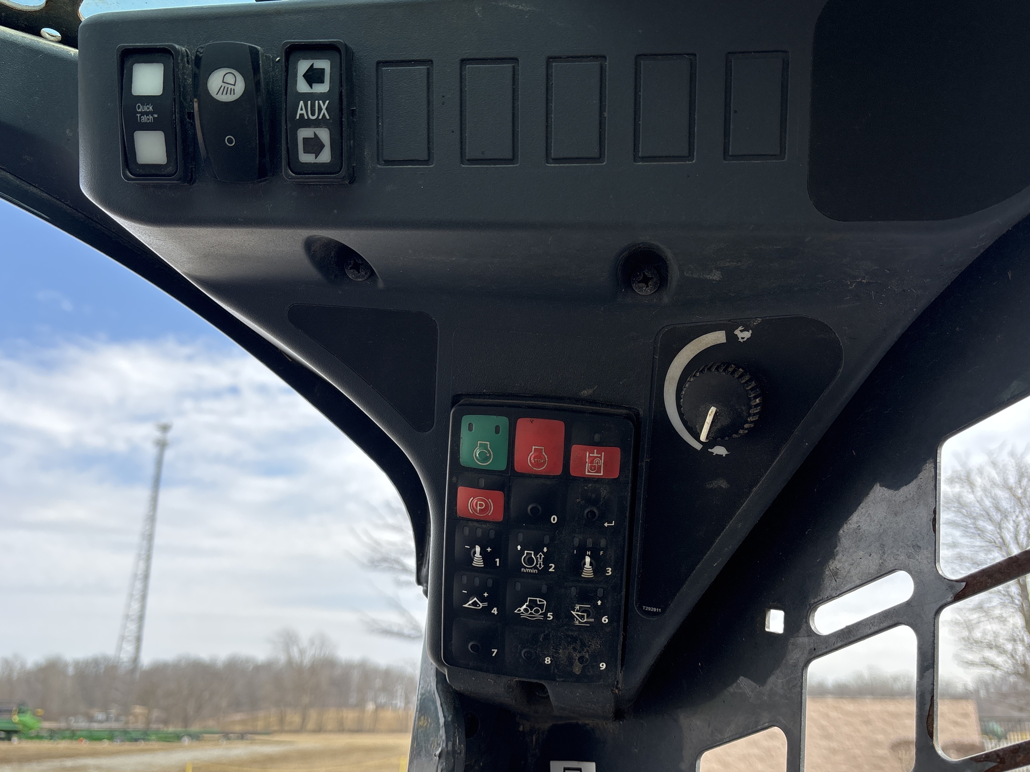 Used 2019 John Deere 330G Skid Steer Loaders at Koenig Equipment in Richmond, IN - PhotoXL12