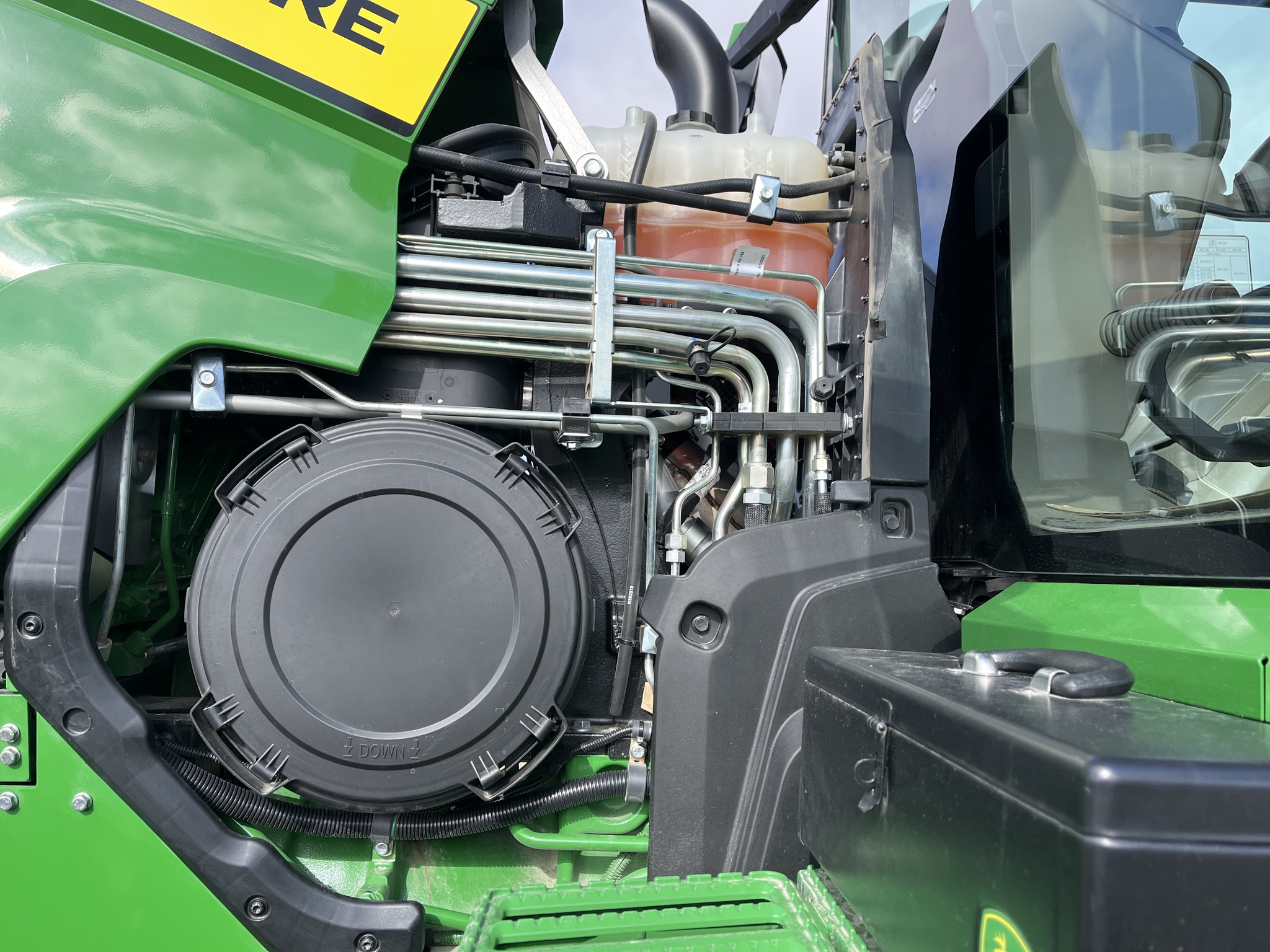 Used 2023 John Deere 8RX 370 Track Tractors at Koenig Equipment in Greenville, OH - PhotoXL21