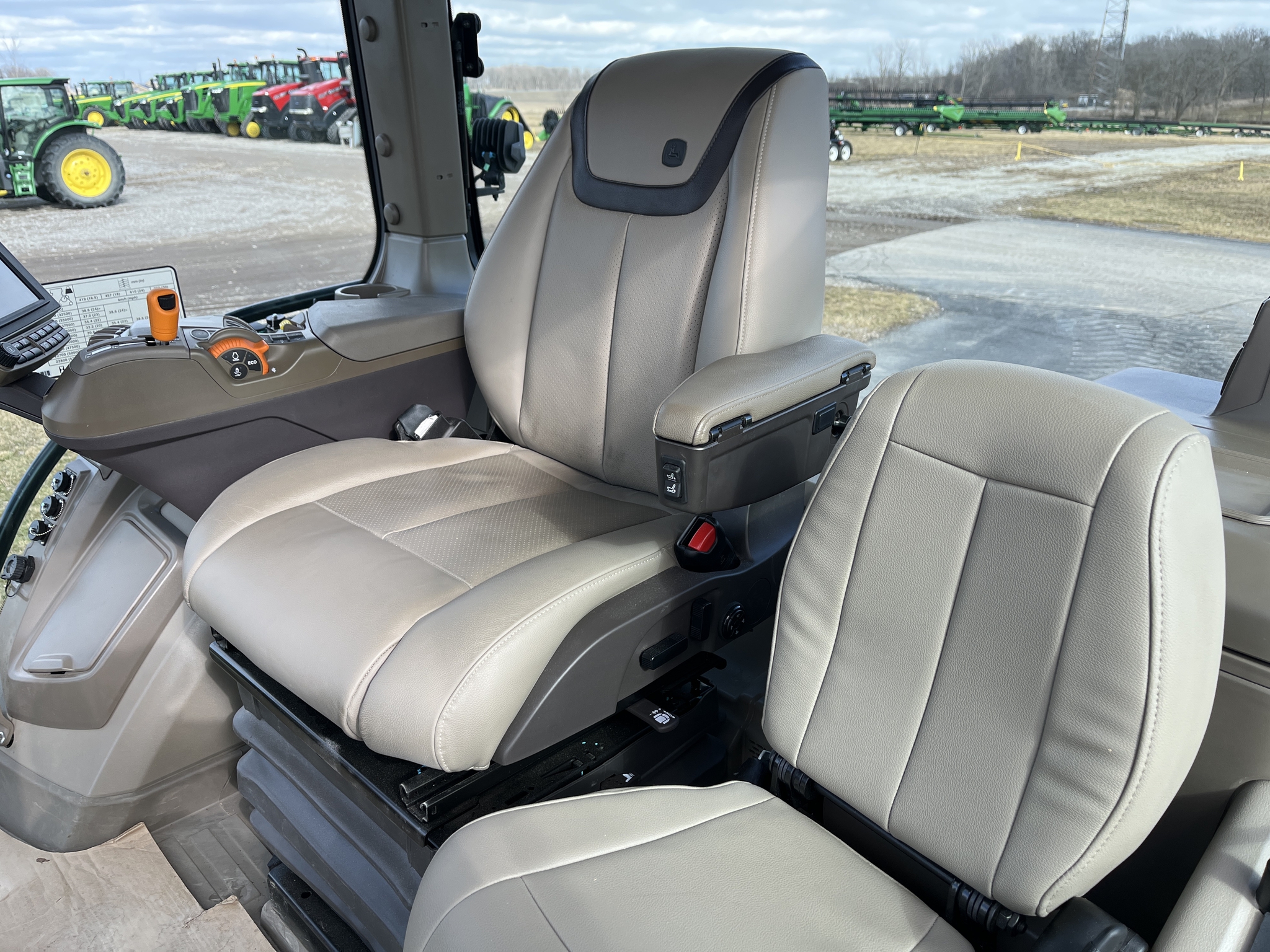 Used 2023 John Deere 8RX 370 Track Tractors at Koenig Equipment in Greenville, OH - PhotoXL36