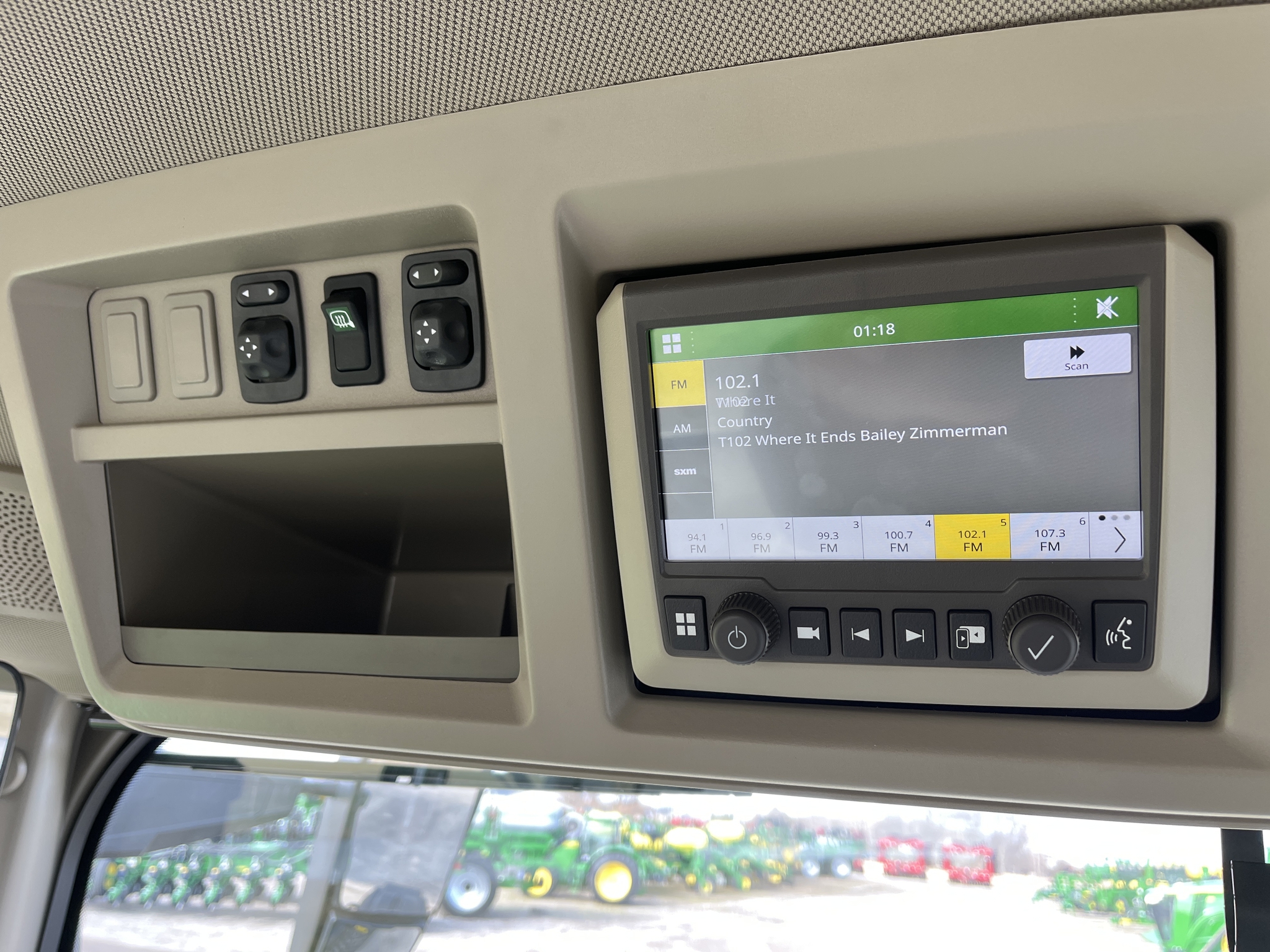 Used 2023 John Deere 8RX 370 Track Tractors at Koenig Equipment in Greenville, OH - PhotoXL40