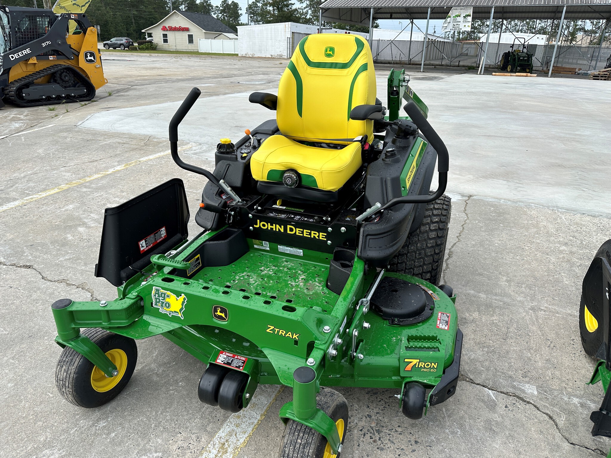2025 John Deere Z950M Image 1