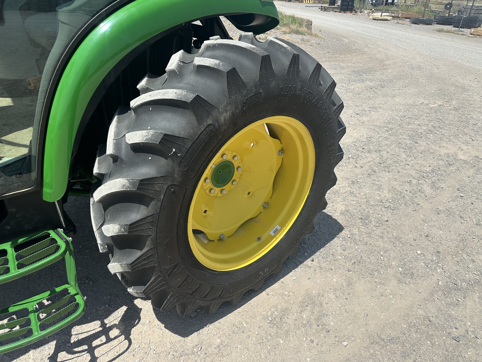2023 John Deere 4066R Image 14