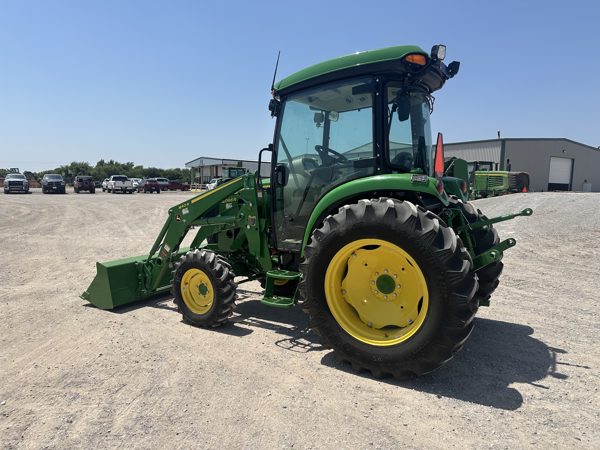 2023 John Deere 4066R Image 4