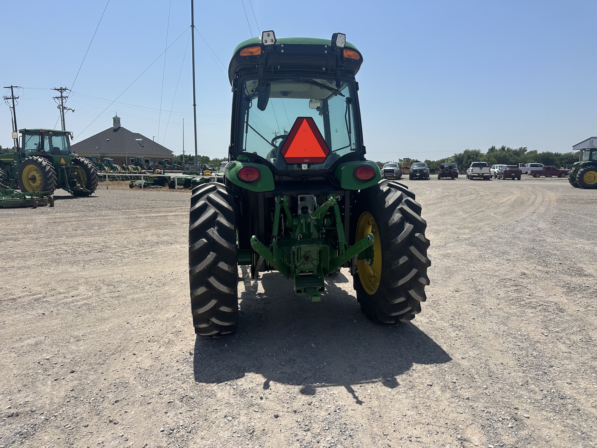 2023 John Deere 4066R Image 5