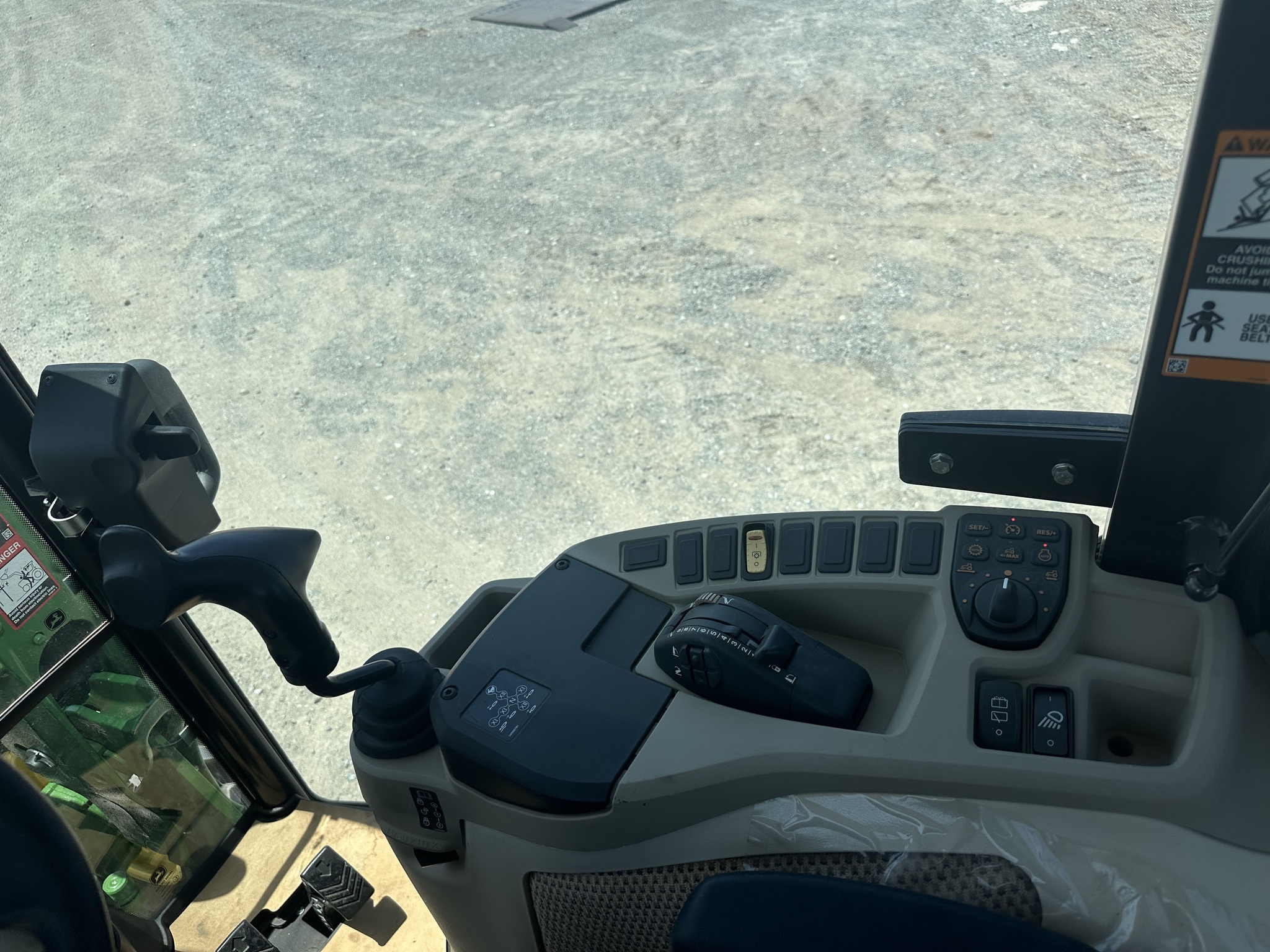 2023 John Deere 4066R Image 20