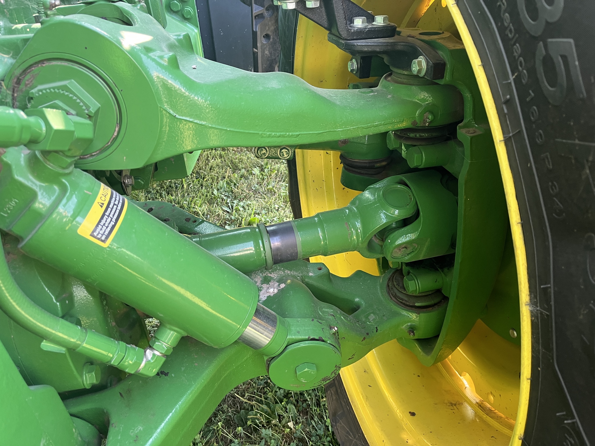  2024 John Deere 8R 370 at Heritage Tractor in Monmouth, IL
