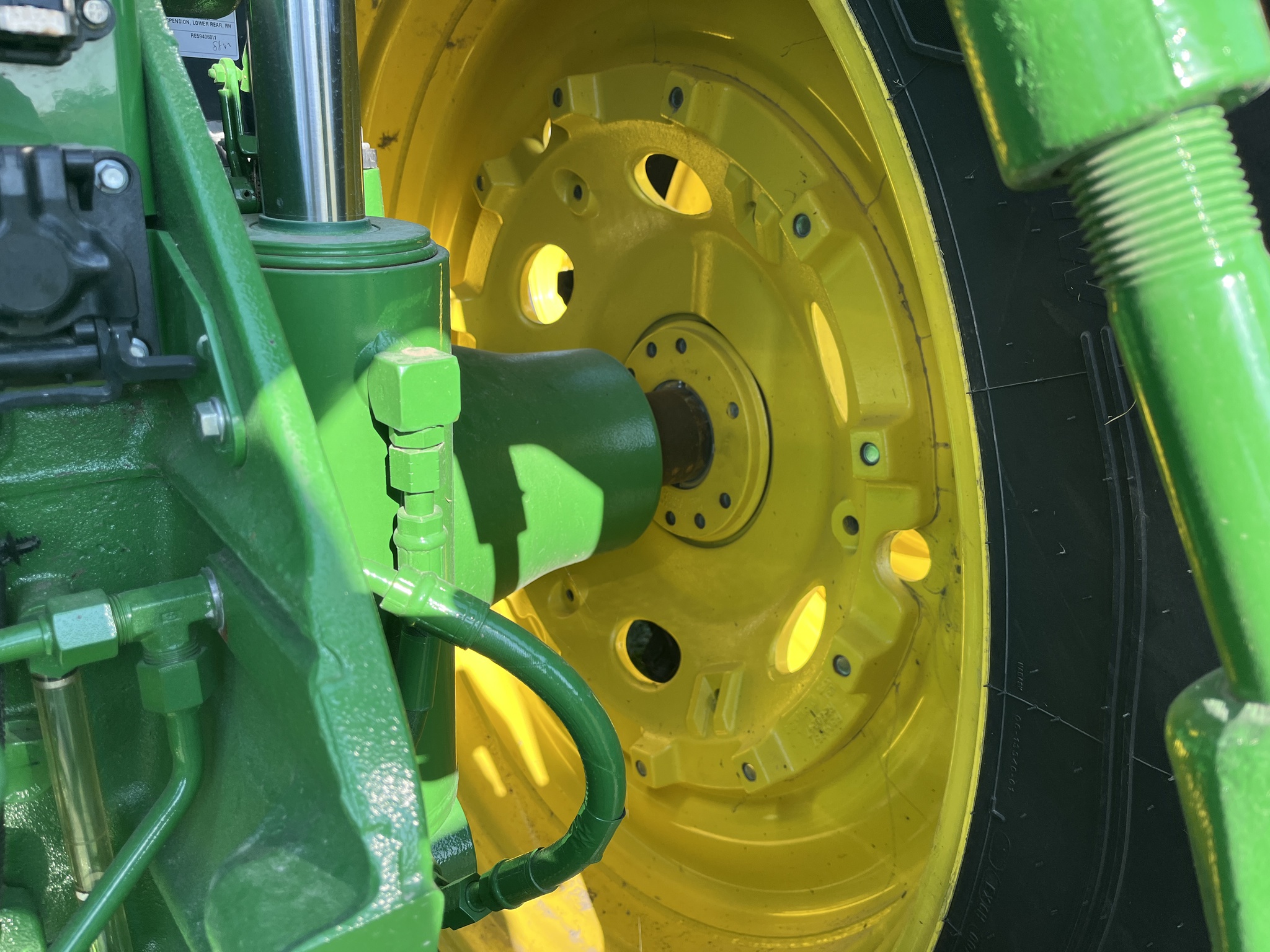  2024 John Deere 8R 370 at Heritage Tractor in Monmouth, IL