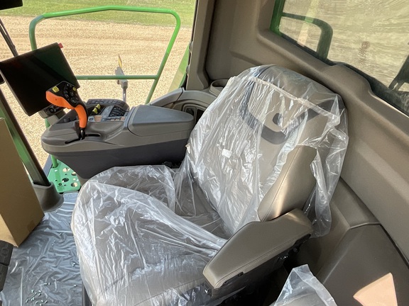 2024 John Deere X9 1000 - Photo15