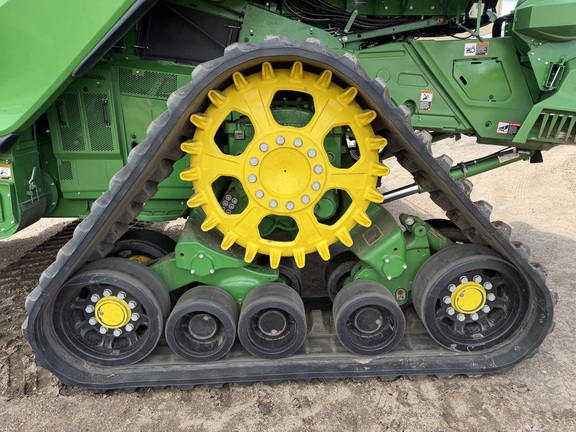 2024 John Deere X9 1000 - Photo16