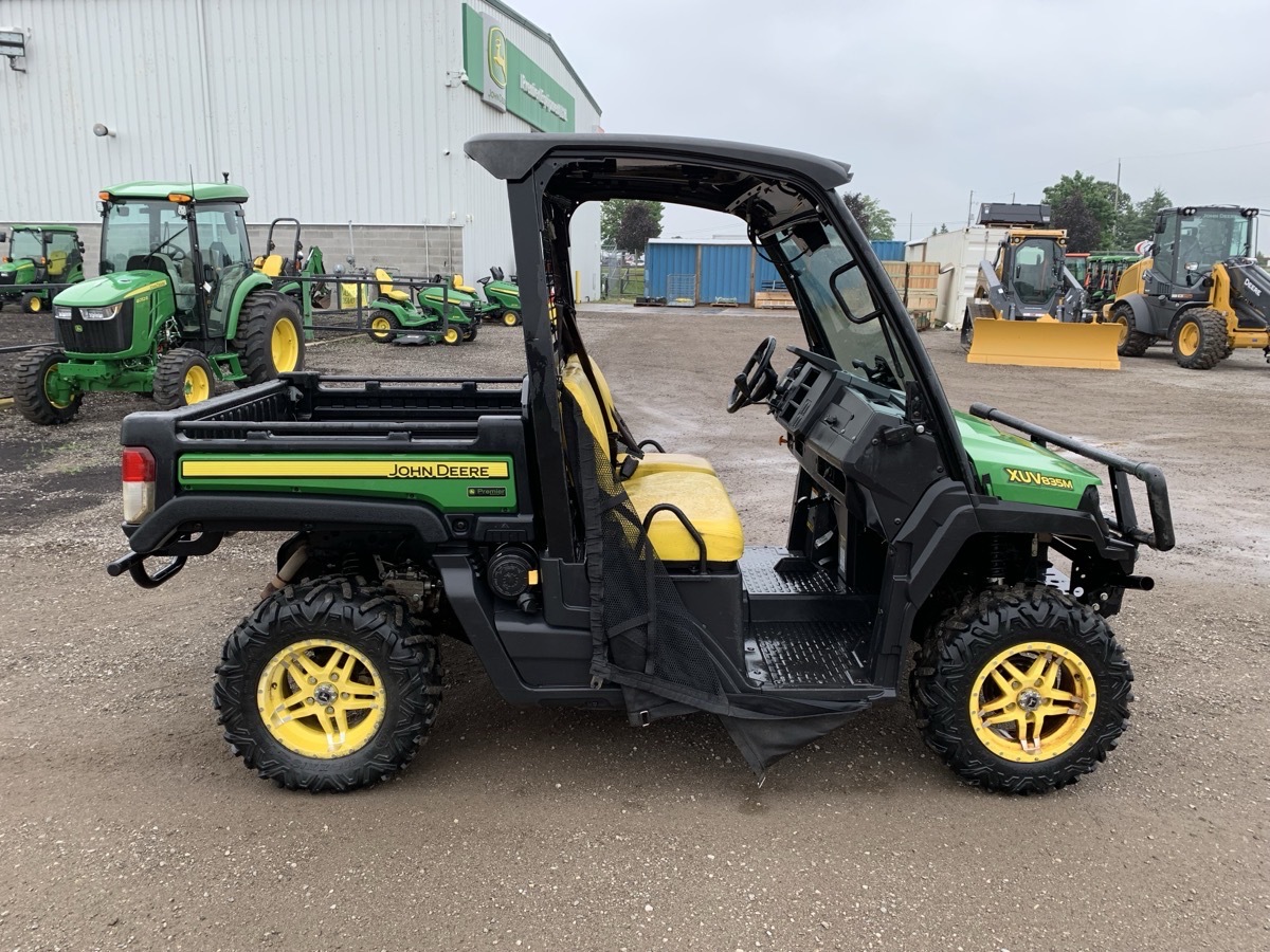 2019 John Deere XUV 835M Image 3