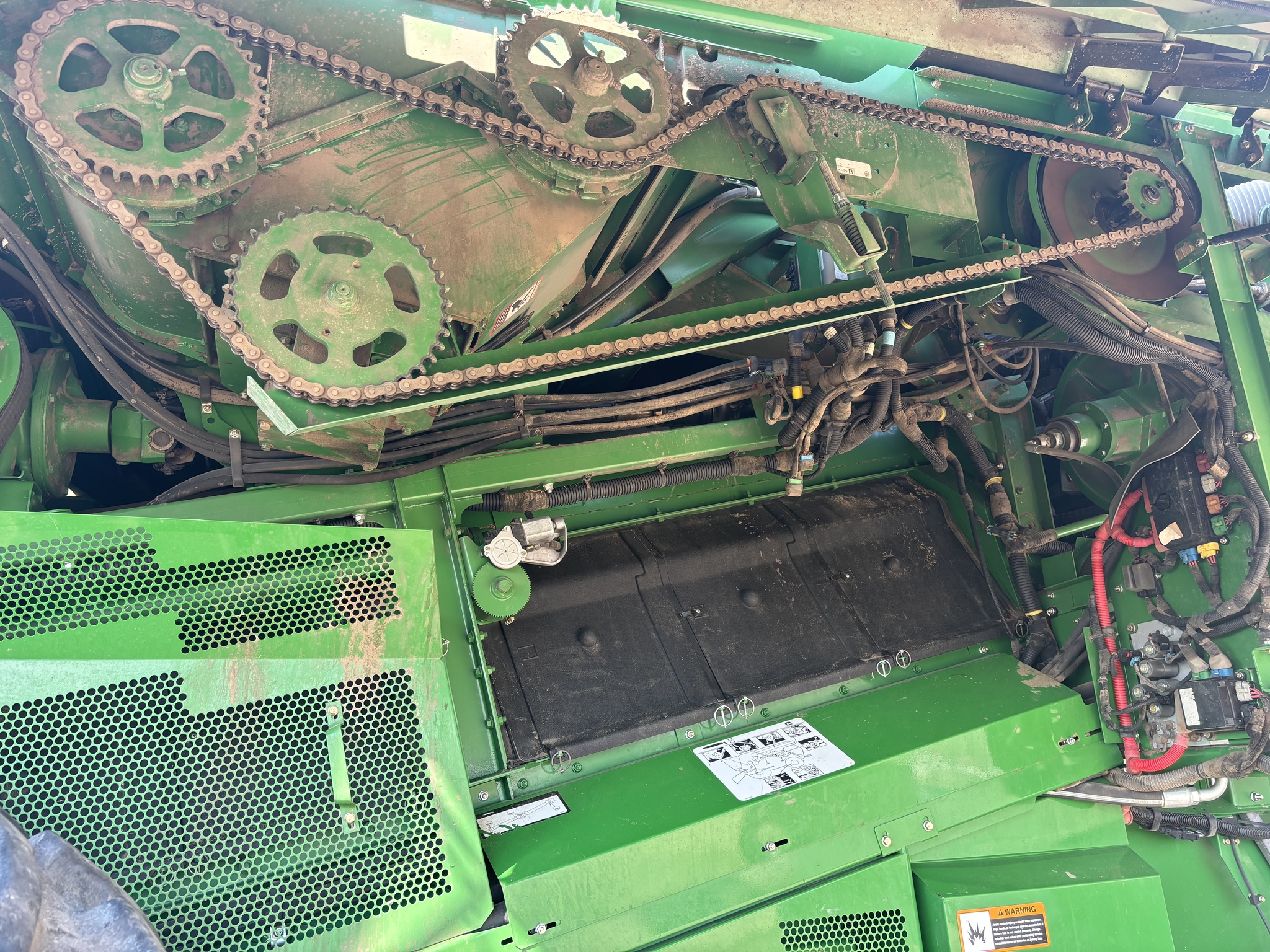 2013 John Deere S680 Image 6