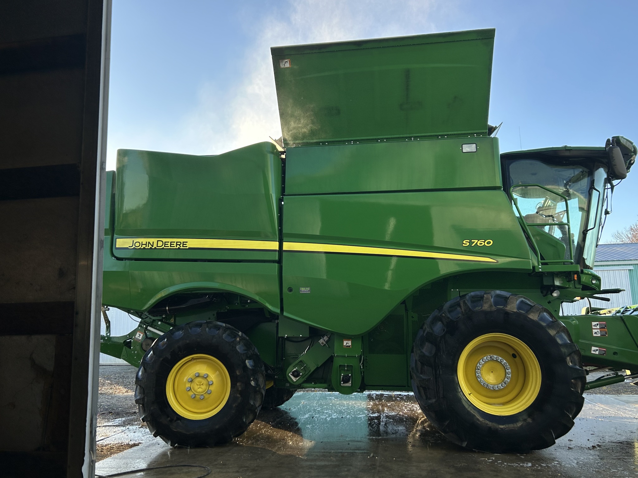 2024 John Deere S760 Image 9