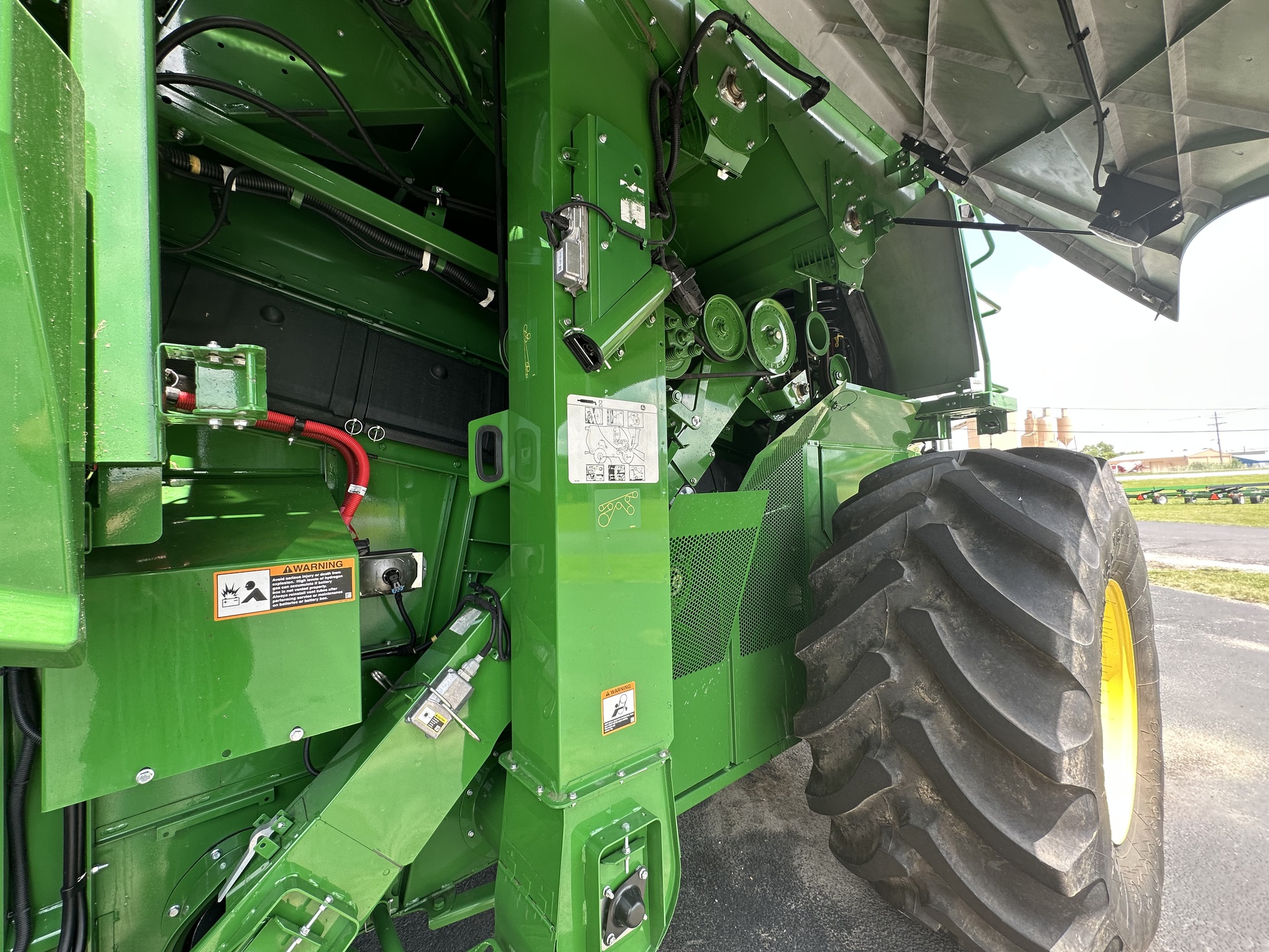2024 John Deere S760 Image 6