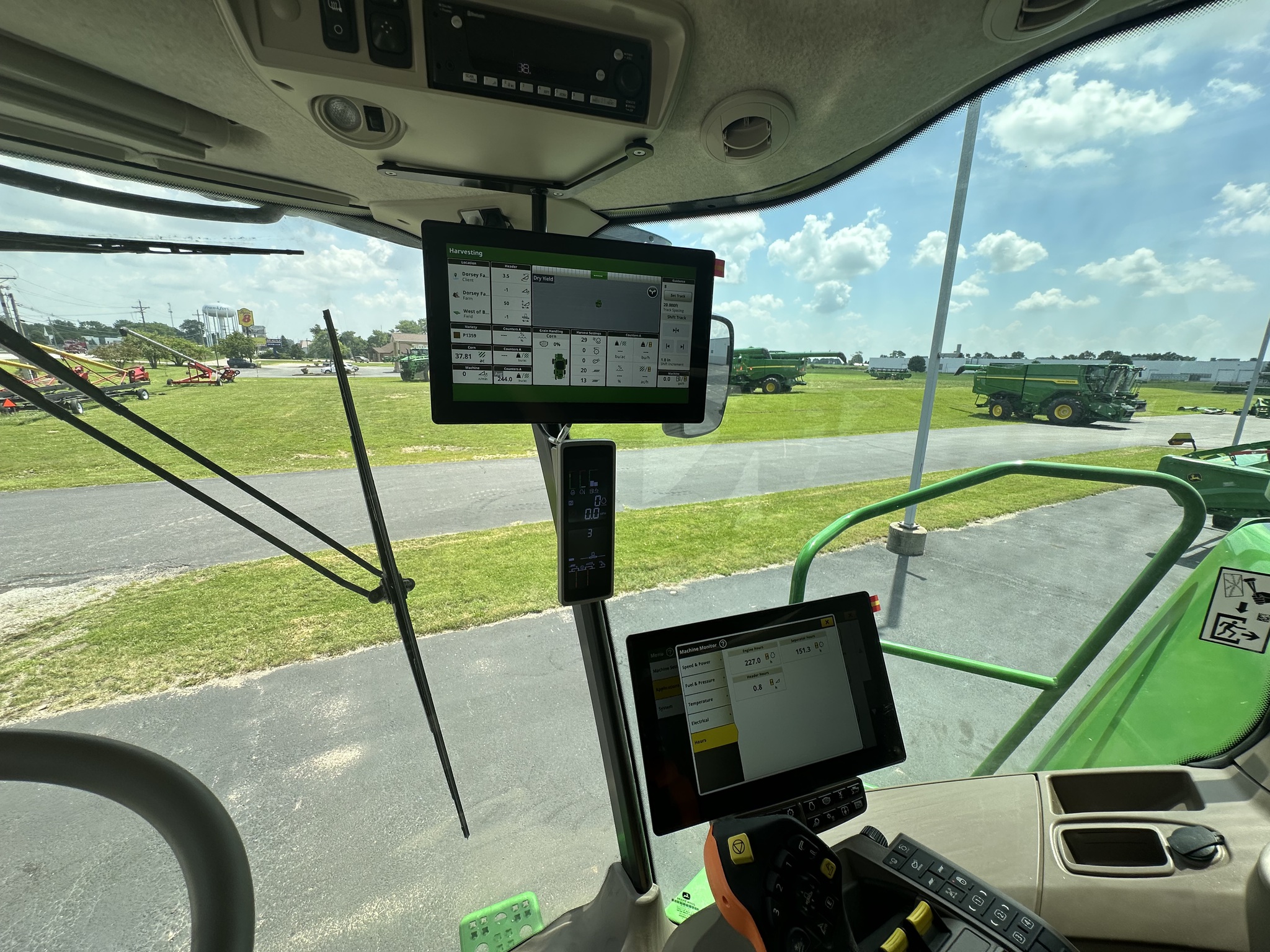 2024 John Deere S760 Image 17