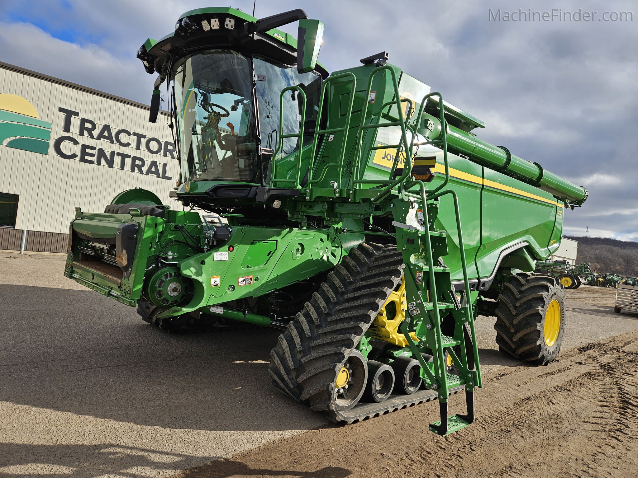ジョンディア　1/32 X9 1100 1/32 John Deere X9 1000 Combine w/ Draper Head & Corn Head