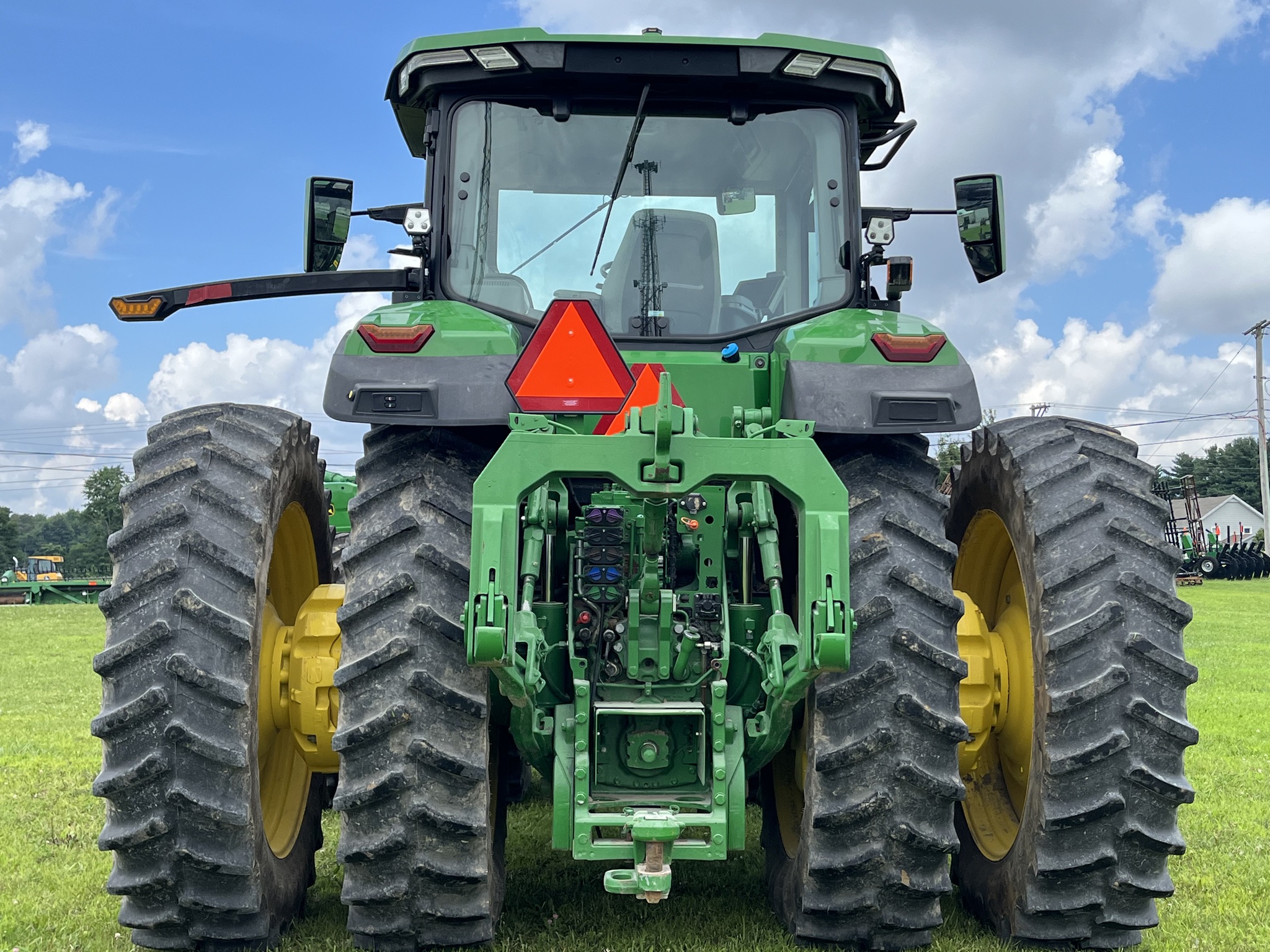 2023 John Deere 8R 370 Image 24