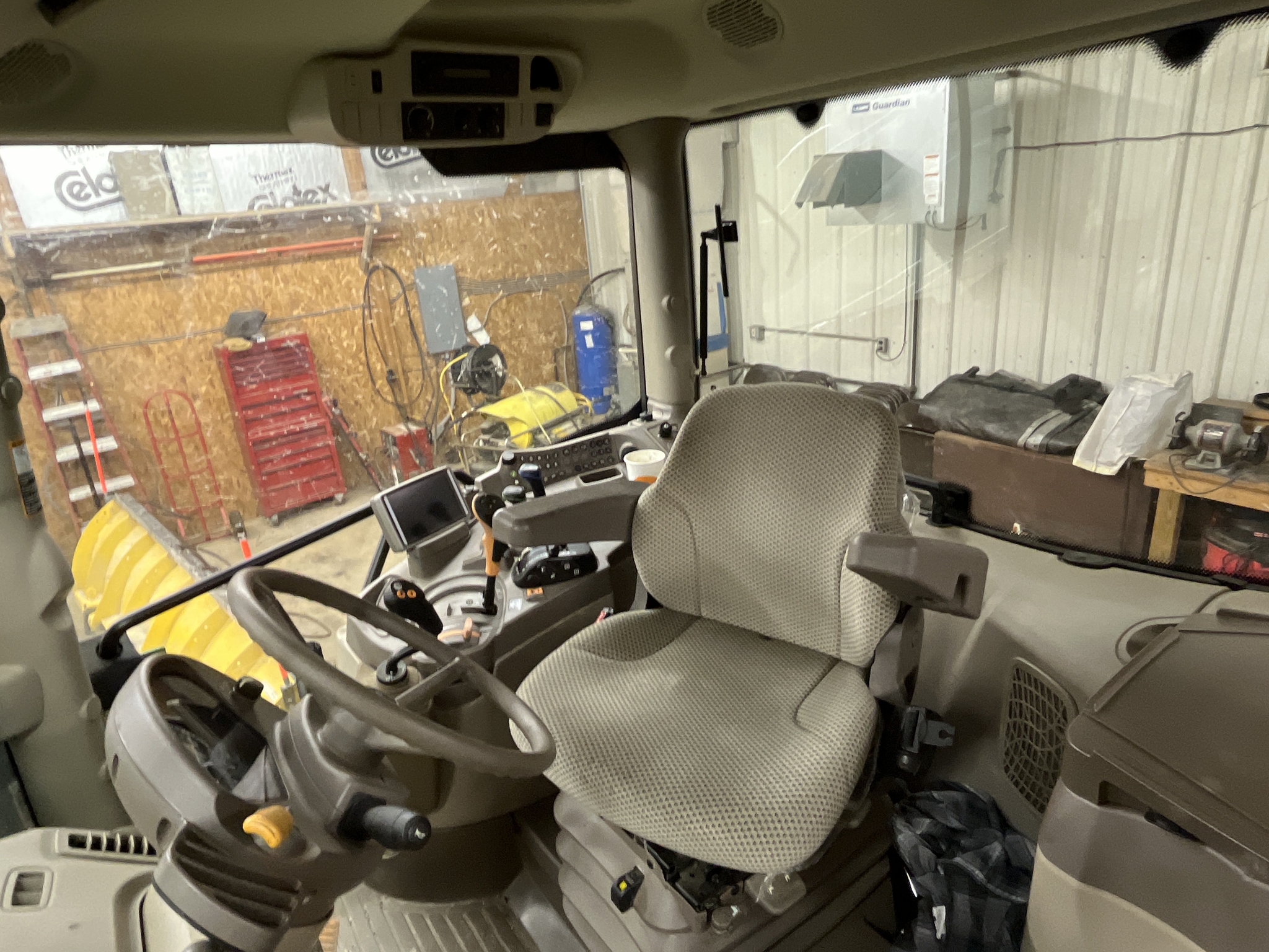 Used 2013 John Deere 6115R Utility Tractors at Koenig Equipment in Urbana, OH - PhotoXL17