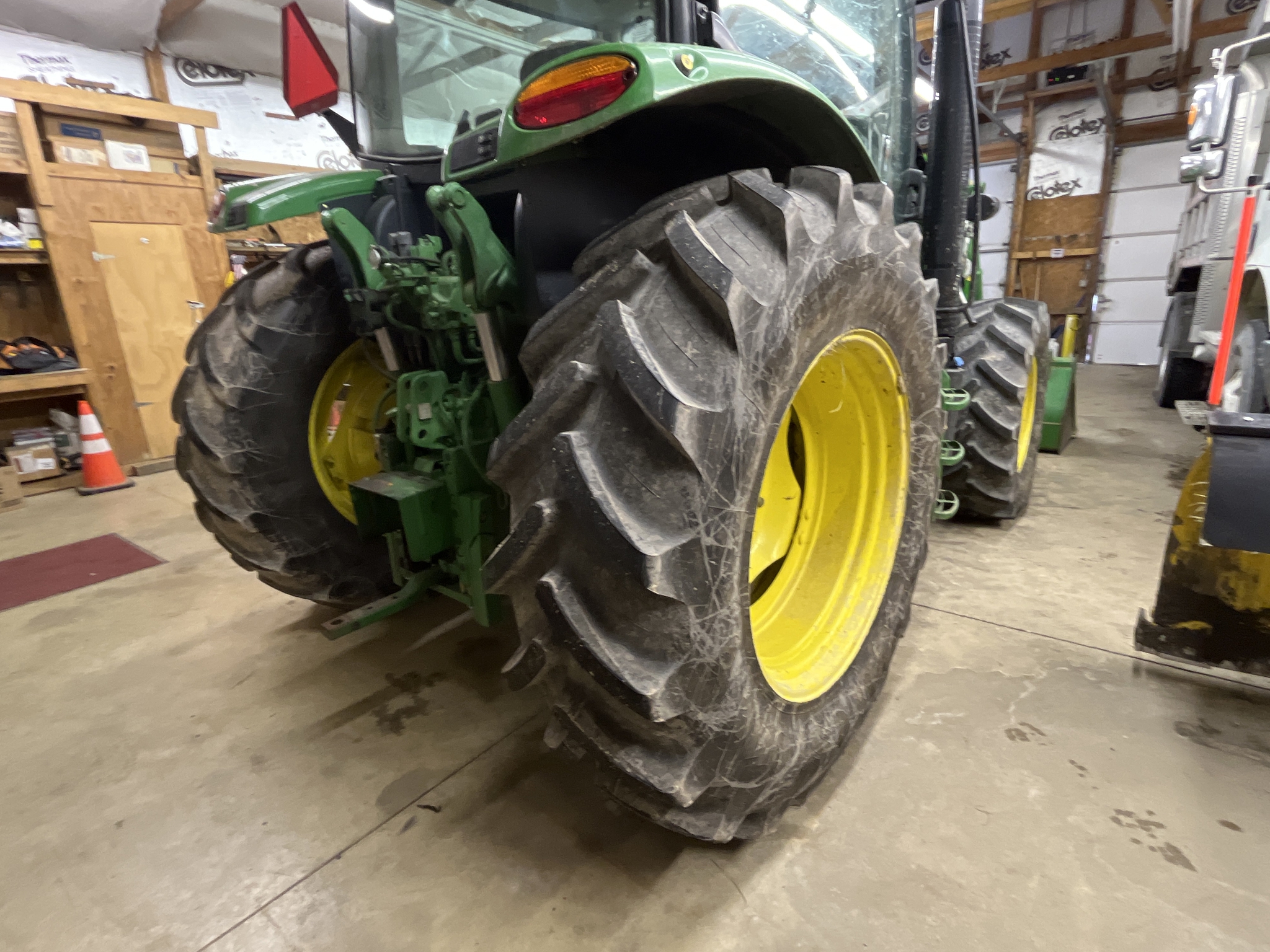 Used 2013 John Deere 6115R Utility Tractors at Koenig Equipment in Urbana, OH - PhotoXL6