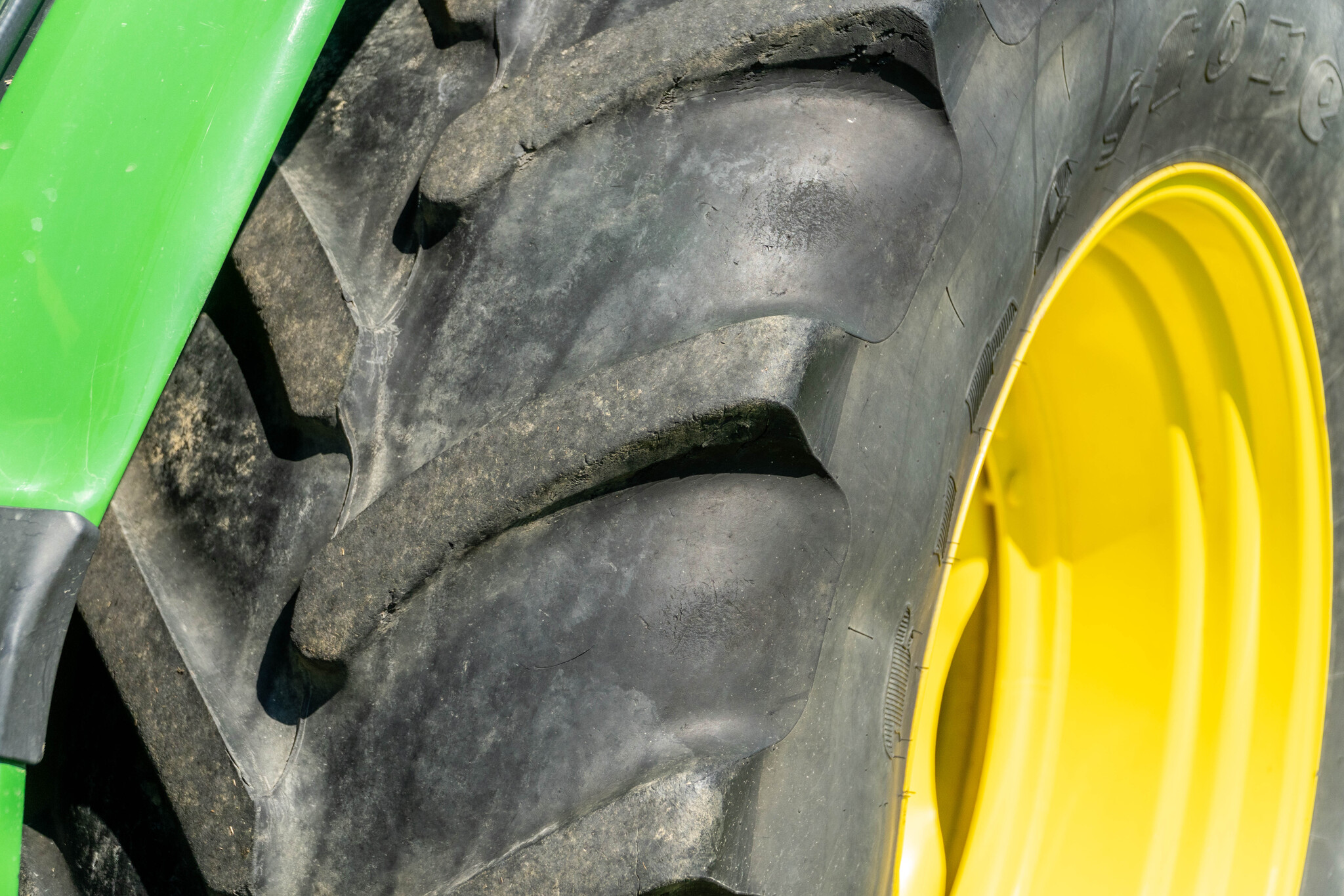 Used 2013 John Deere 6115R Utility Tractors at Koenig Equipment in Anna, OH - PhotoXL13
