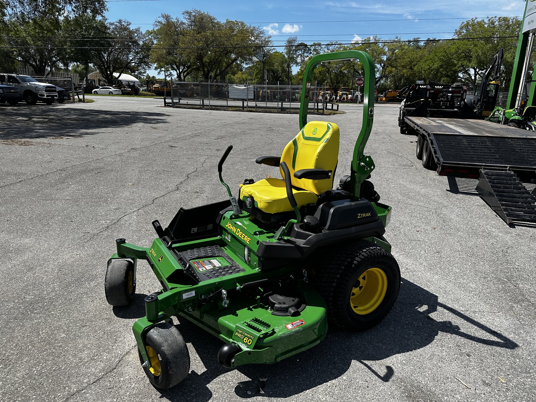 2025 John Deere Z740R Image 1