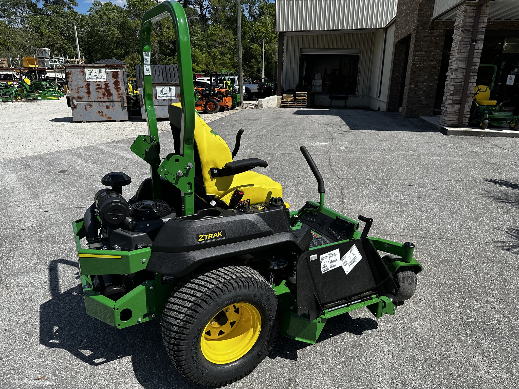 2025 John Deere Z740R Image 4