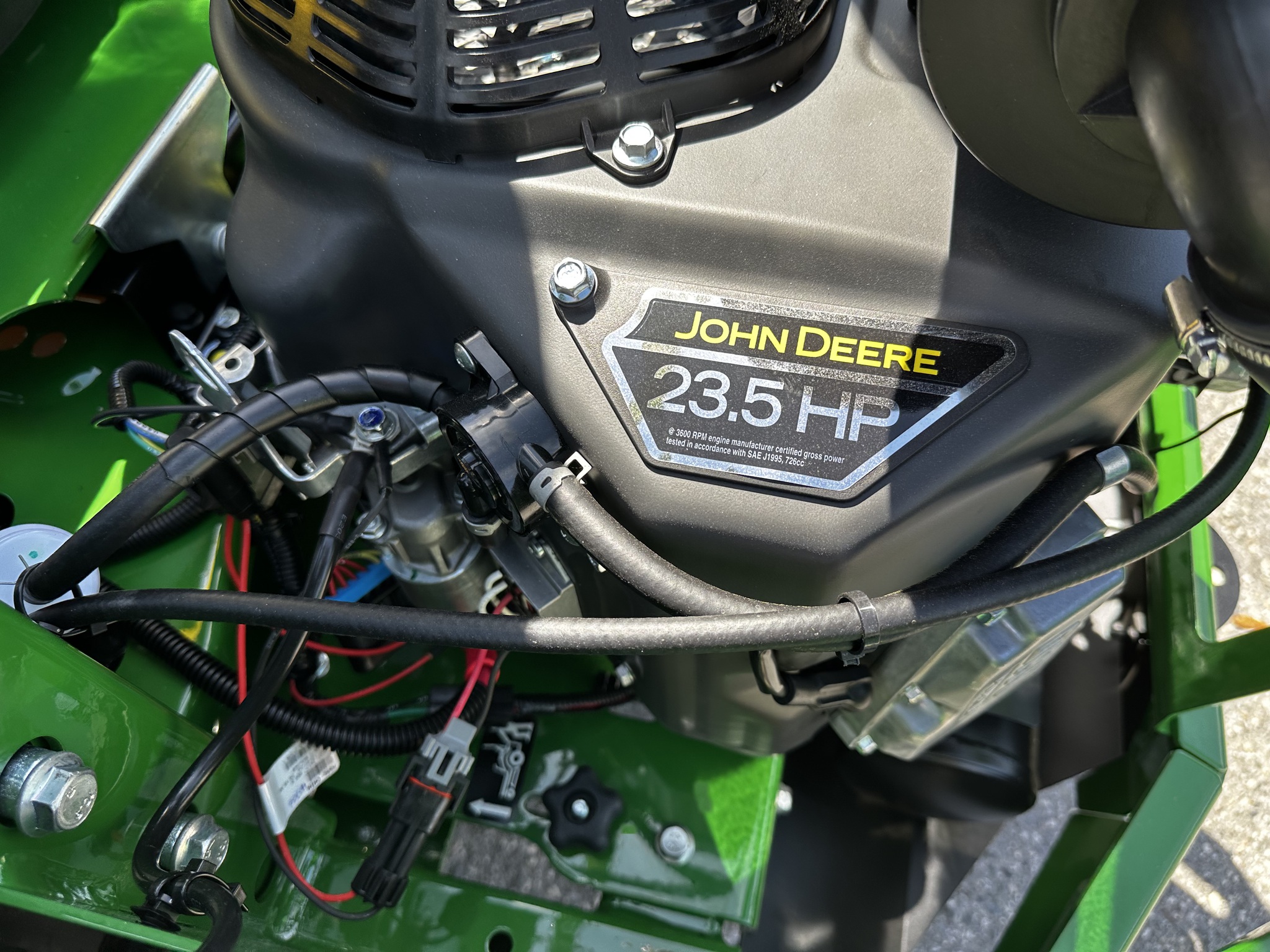 2025 John Deere Z740R Image 7
