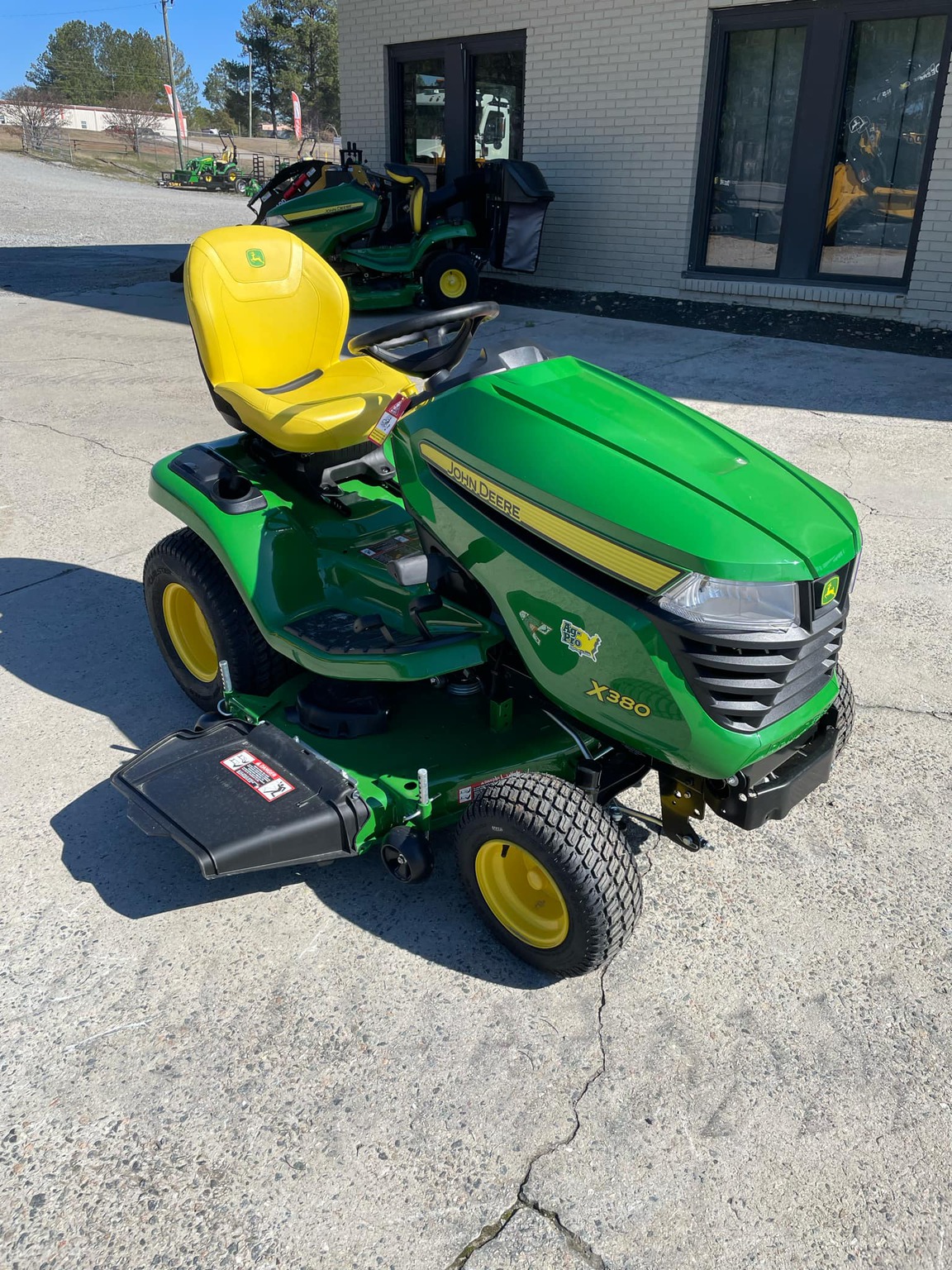 2025 John Deere X380 Image 1