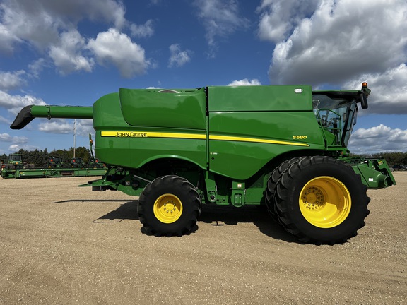 2013 John Deere S680 - Photo2