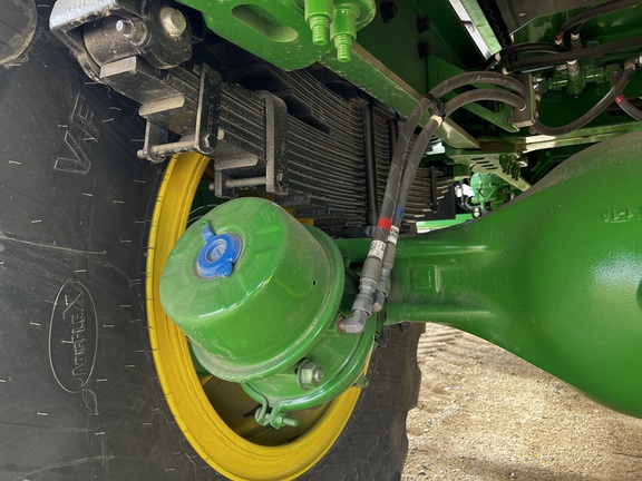 2024 John Deere 800R - Photo16