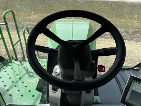 2024 John Deere 800R - Photo37