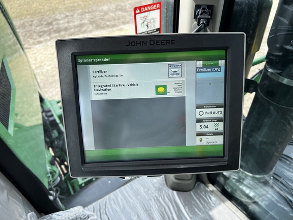 2024 John Deere 800R - Photo42