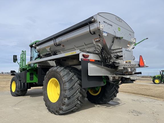 2024 John Deere 800R - Photo7