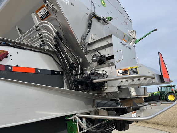 2024 John Deere 800R - Photo22