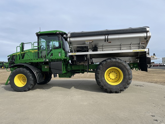 2024 John Deere 800R - Photo8