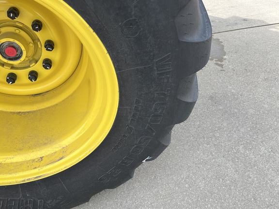 2024 John Deere 800R - Photo14