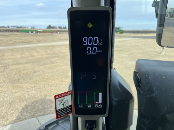 2024 John Deere 800R - Photo36