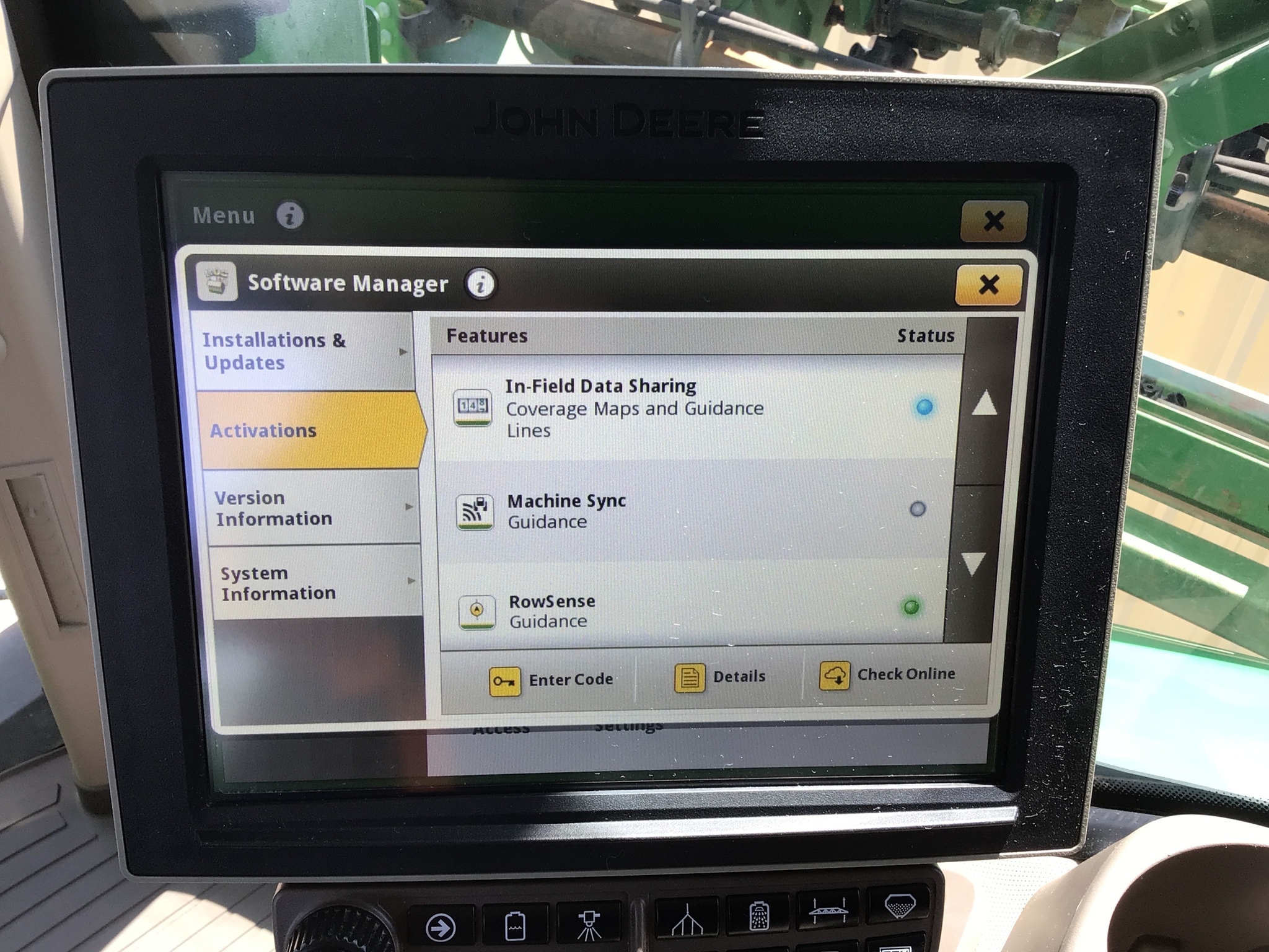 2018 John Deere R4038 Image 34