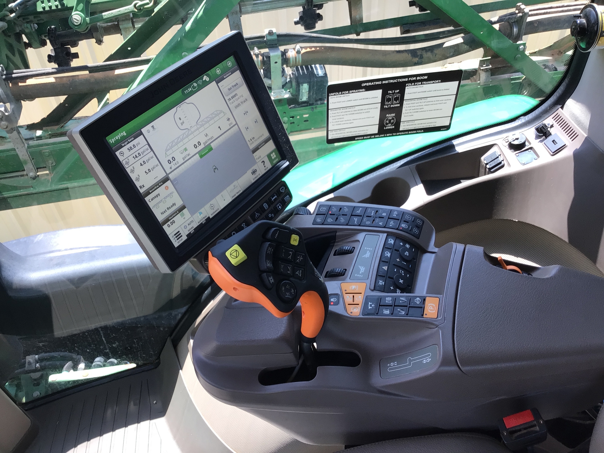 2018 John Deere R4038 Image 36