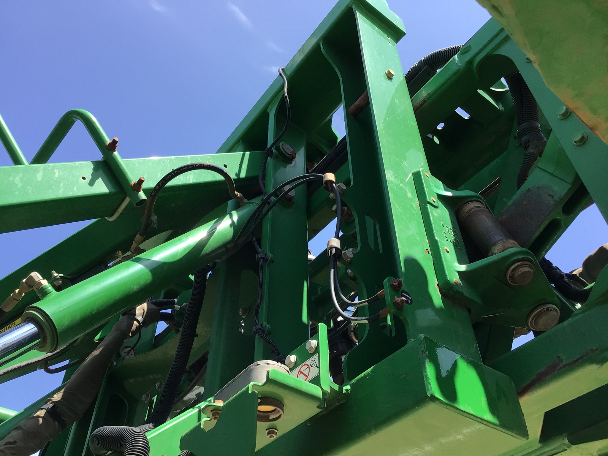 2018 John Deere R4038 Image 23