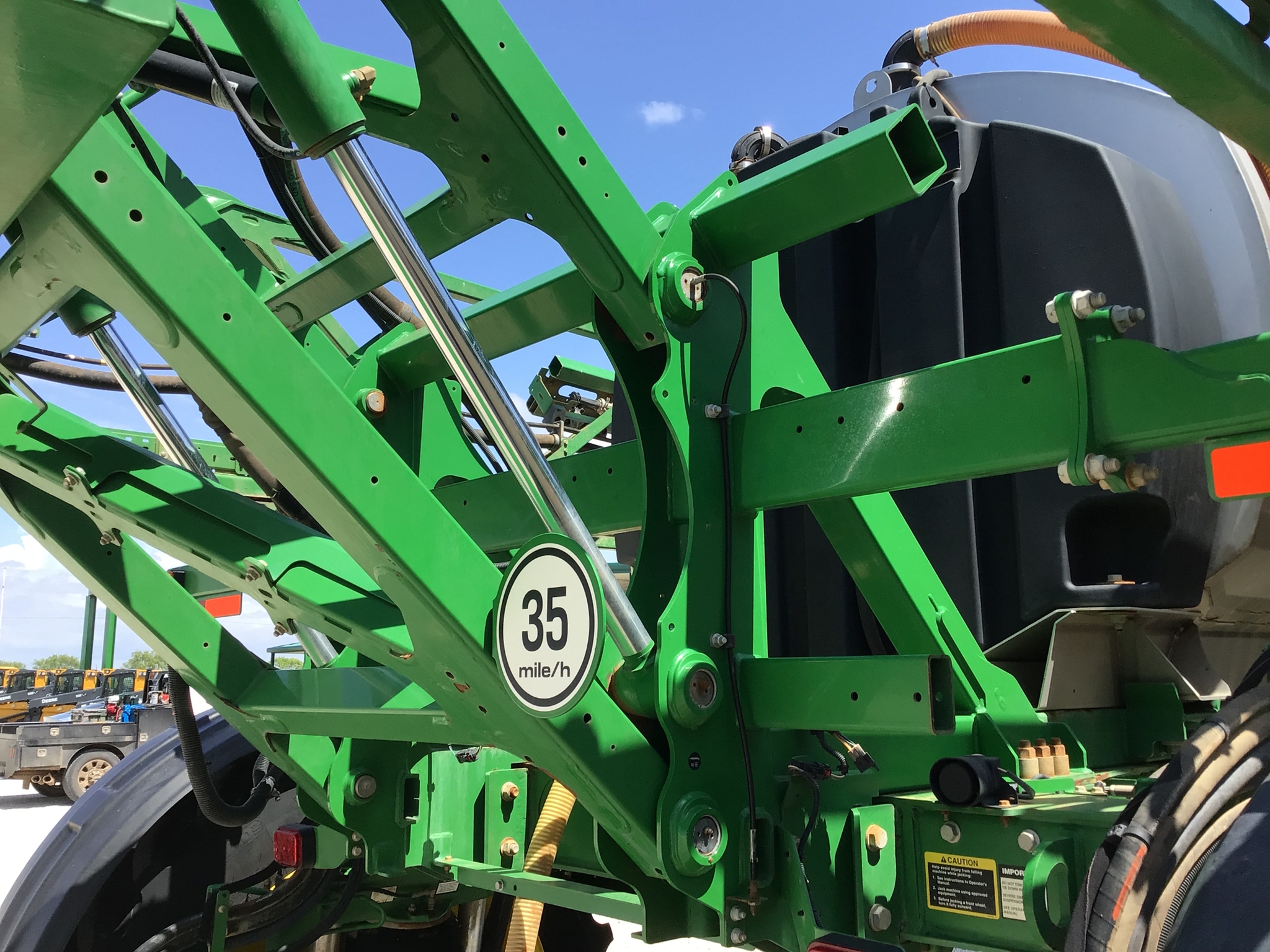 2018 John Deere R4038 Image 20