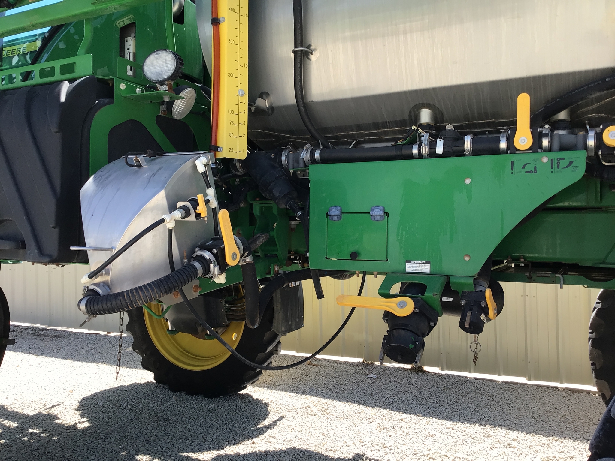 2018 John Deere R4038 Image 38