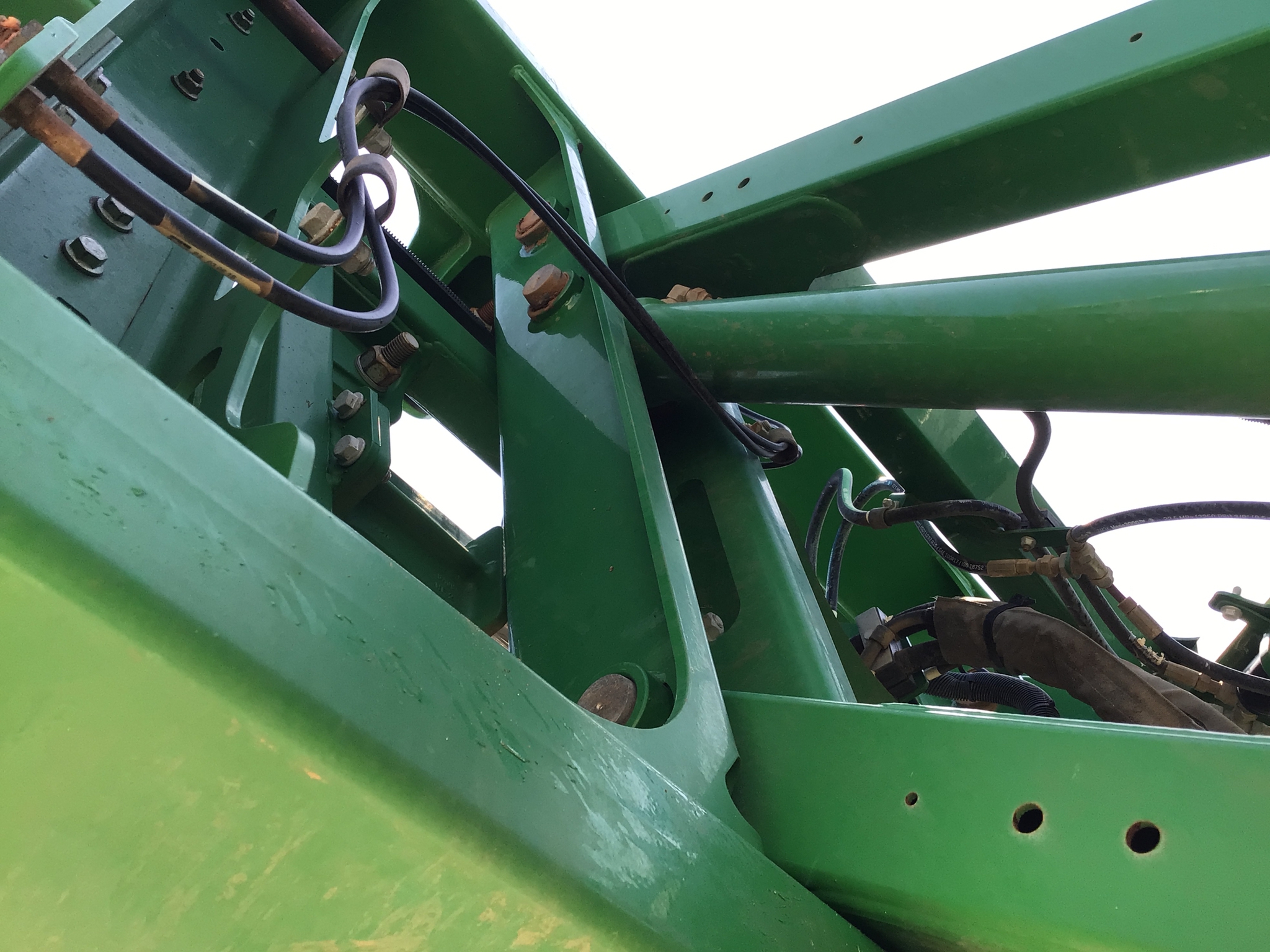 2018 John Deere R4038 Image 27