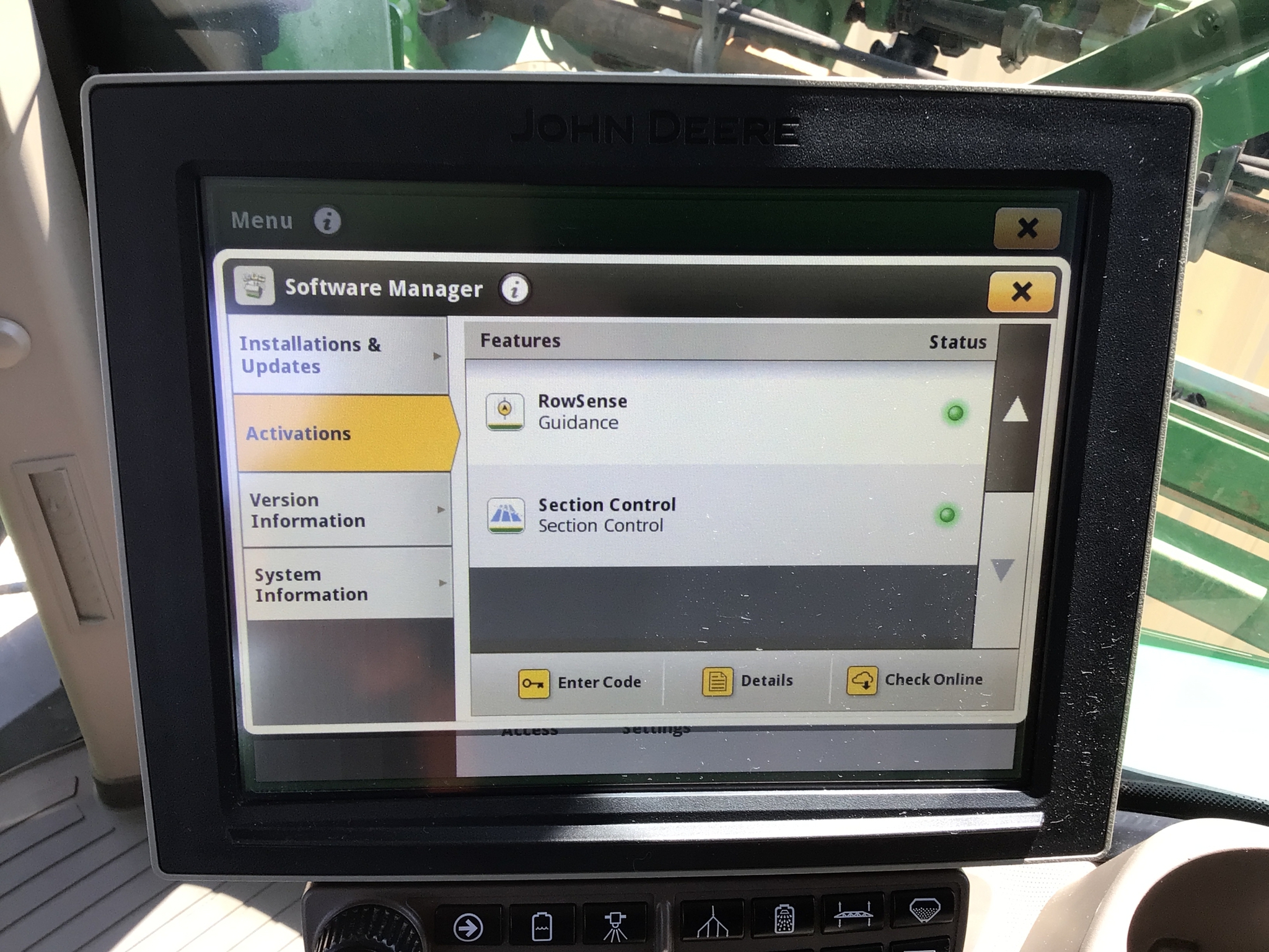 2018 John Deere R4038 Image 35