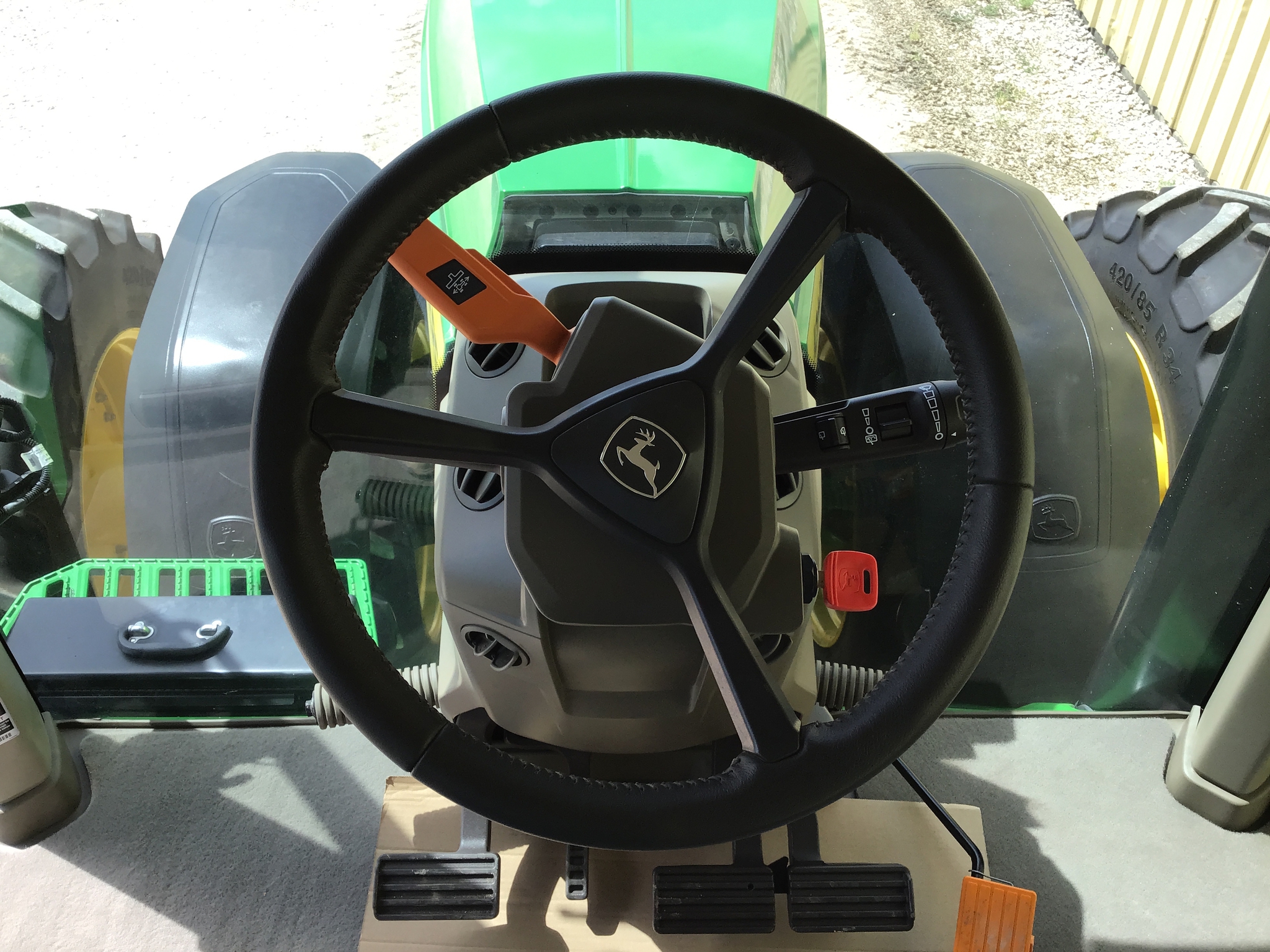 2024 John Deere 8R 370 Image 21