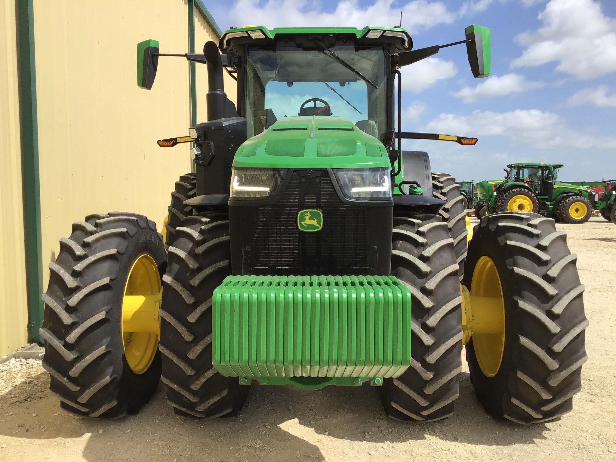 2024 John Deere 8R 370 Image 3