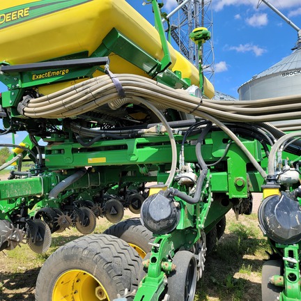 2021 John Deere DB90 (17th thumbnail)