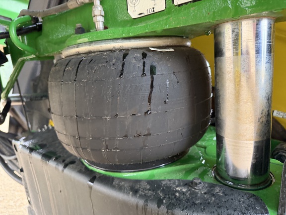 2024 John Deere 412R - Photo11